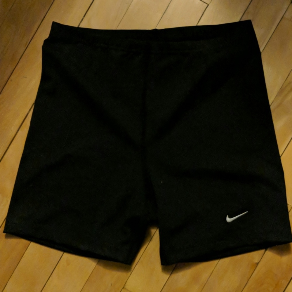 Volleyball shorts